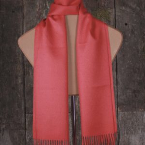 Solid color woven scarf in alpaca